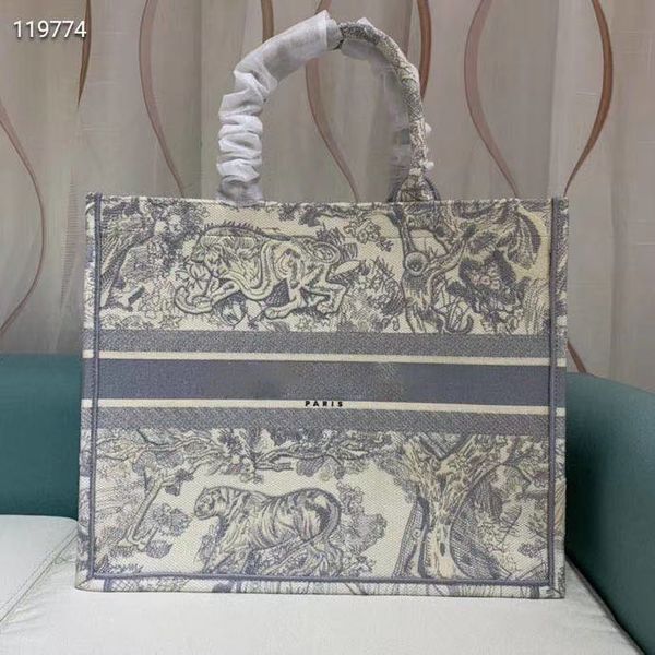 fashion shoulder bags high ualitybags nylon handbags elling wallet women bags m1286l size 41.5x32x5cm
fashion shoulder bags high ualitybags nylon handbags elling wallet women bags m1286l size 41.5x32x5cm