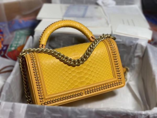 a040813 fantastic 2020 genuine leather luxury fashion handbags women bag runway for female ladies europe brand
a040813 fantastic 2020 genuine leather luxury fashion handbags women bag runway for female ladies europe brand