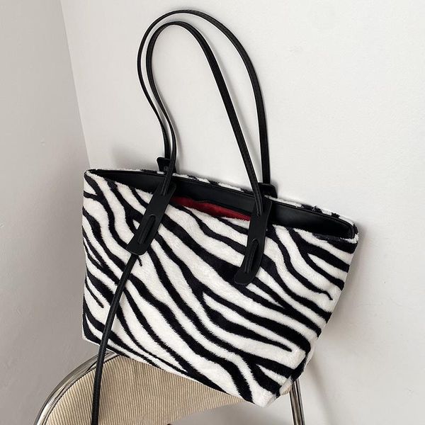 retro zebra pattern totes women handbags new trend lady large capacity shopping pack shoulder bag sac a mains femme
retro zebra pattern totes women handbags new trend lady large capacity shopping pack shoulder bag sac a mains femme