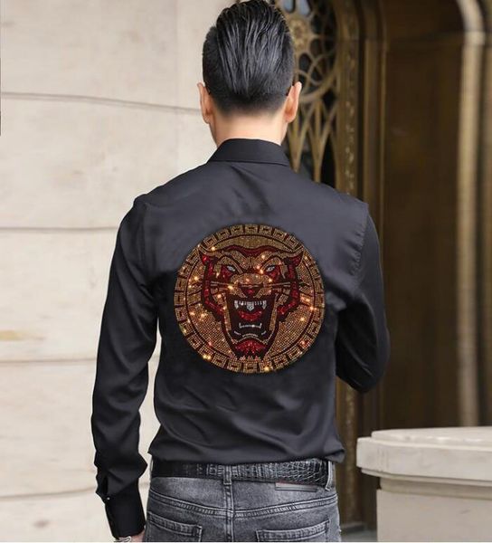 2021 new black and white color fashion shirt long sleeve blouses men clothing summer casual diamond stone man cops, White;black
2021 new black and white color fashion shirt long sleeve blouses men clothing summer casual diamond stone man cops, White;black
