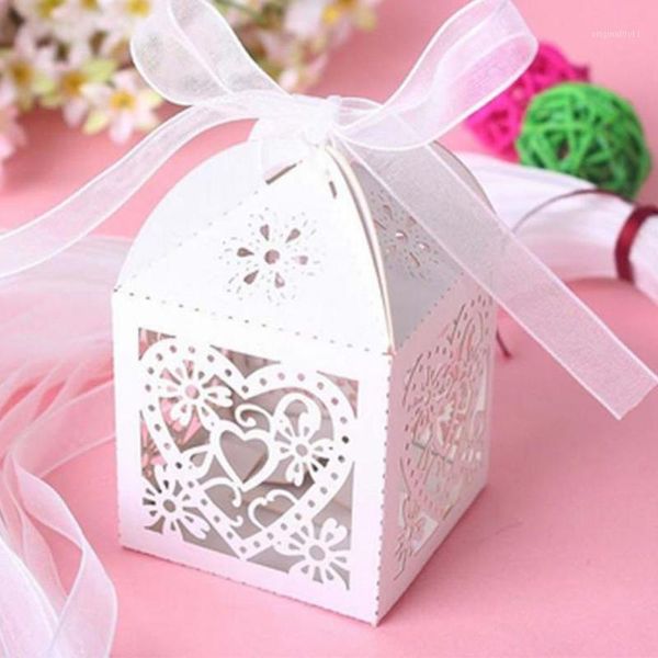 10pcs/set love heart party wedding hollow carriage baby shower favors gifts candy boxes1
10pcs/set love heart party wedding hollow carriage baby shower favors gifts candy boxes1