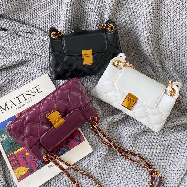 luxurys designers 2021 new korean fashion fragrance versatile lingge chain lock small single shoulder messenger bag
luxurys designers 2021 new korean fashion fragrance versatile lingge chain lock small single shoulder messenger bag