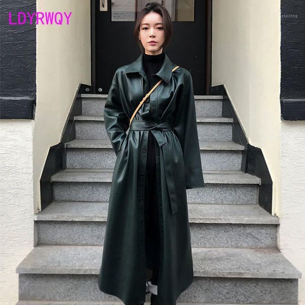 2020pu leather new slim women's spring and autumn windbreaker korean version of the long thin single breasted office lady1, Tan;black
2020pu leather new slim women's spring and autumn windbreaker korean version of the long thin single breasted office lady1, Tan;black