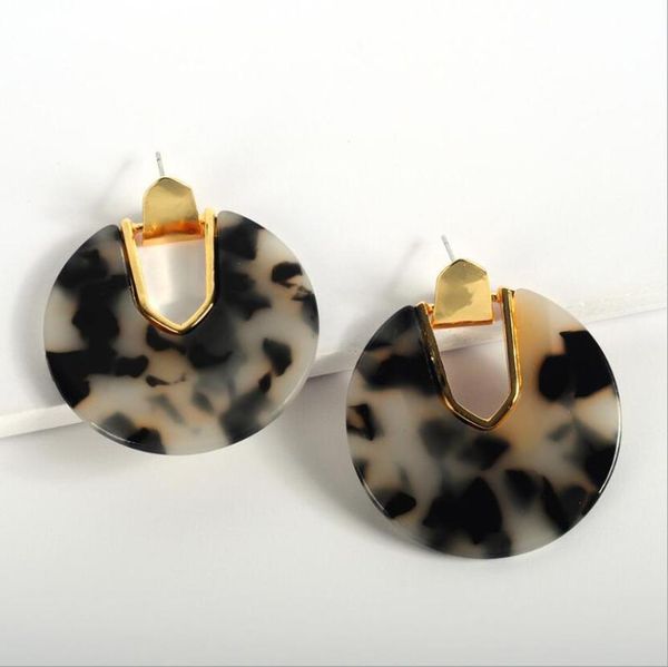 new european and american alloy shell earrings for women acrylic acetate sheet round abalone pattern earrings 2020, Silver
new european and american alloy shell earrings for women acrylic acetate sheet round abalone pattern earrings 2020, Silver