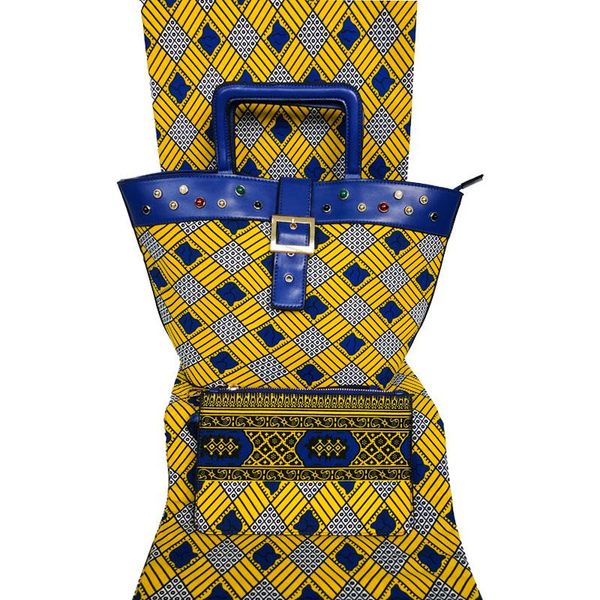 2020 prints wax handbag and cotton fabric set fashion unique shopping bag and clutch wax fabric for party
2020 prints wax handbag and cotton fabric set fashion unique shopping bag and clutch wax fabric for party