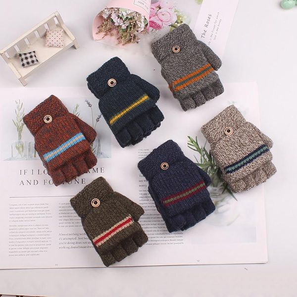 exposing fingers patchwork button gloves driving ski play mobile phone warm gloves panelled polyester fingerless luvas, Blue;gray
exposing fingers patchwork button gloves driving ski play mobile phone warm gloves panelled polyester fingerless luvas, Blue;gray