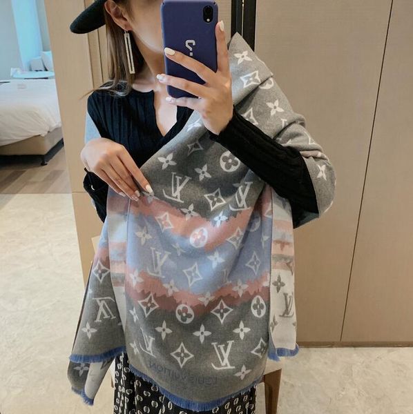 2021scarves designer fashion brand scarves 100% cashmere scarves winter men's and women's long shawls size 180x70cm no box, Blue;gray
2021scarves designer fashion brand scarves 100% cashmere scarves winter men's and women's long shawls size 180x70cm no box, Blue;gray