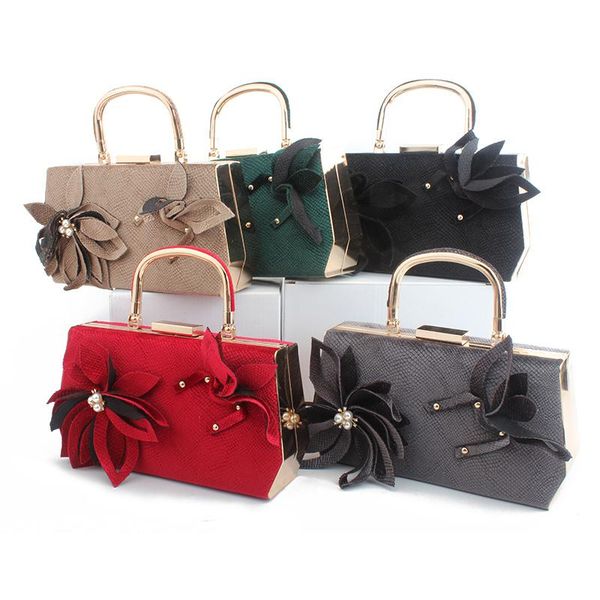 european and american fashion shoulder bags flower clutch purse ladies metal button wallets women handbag velvet evening bag
european and american fashion shoulder bags flower clutch purse ladies metal button wallets women handbag velvet evening bag