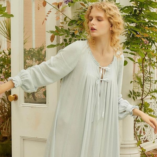 autumn cotton vintage princess women's long nightgowns soft viscose nightshirt elegant bow light blue loose plus night dress1, Black;red
autumn cotton vintage princess women's long nightgowns soft viscose nightshirt elegant bow light blue loose plus night dress1, Black;red
