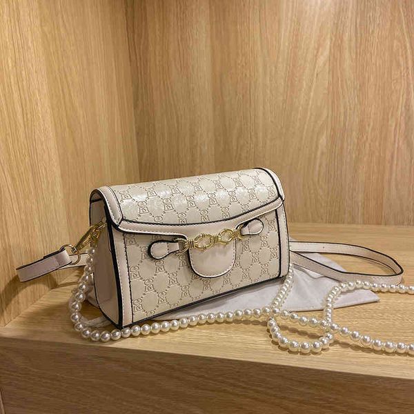 2022 factory wholesale simple summer fashion printing mobile phone women's single shoulder trend messenger small square bag
2022 factory wholesale simple summer fashion printing mobile phone women's single shoulder trend messenger small square bag