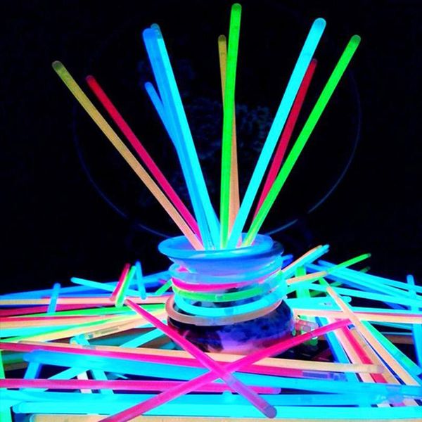 100 шт партия флуоресцентный свет glow sticks браслеты ожерелья неон для свадеб светящиеся палочки яркие красочные светящиеся палочки кпт wm
100 шт партия флуоресцентный свет glow sticks браслеты ожерелья неон для свадеб светящиеся палочки яркие красочные светящиеся палочки кпт wm