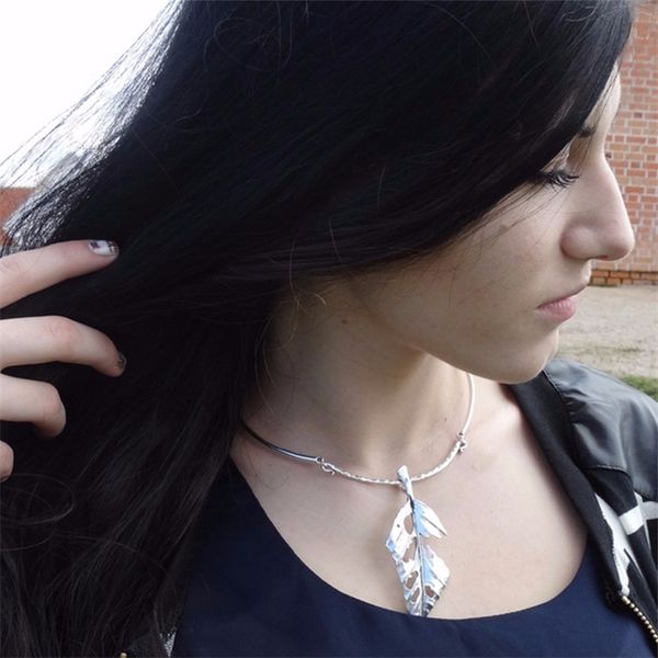 emanco leaf pendant necklaces plant silver plated zinc alloy chokers necklace for women concise jewelry bisuteria mujer y200323
emanco leaf pendant necklaces plant silver plated zinc alloy chokers necklace for women concise jewelry bisuteria mujer y200323