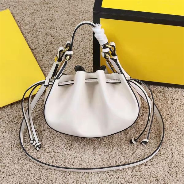 designer white women shoulder bag ladies genuine leather mini handbags party travel shopping fashion drawstring bags wallets purse for femal
designer white women shoulder bag ladies genuine leather mini handbags party travel shopping fashion drawstring bags wallets purse for femal
