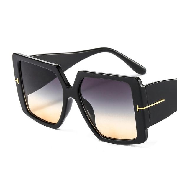 sunglasses 2021 luxury women fashion oversized metal frame vintage glasses men shades retro gradient colors oculos uv400, White;black
sunglasses 2021 luxury women fashion oversized metal frame vintage glasses men shades retro gradient colors oculos uv400, White;black