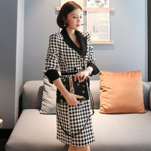 осень насечками урожай plaid женщины outwear ткань двойной breasted тонкий длинные офис blazer пальто, White;black
осень насечками урожай plaid женщины outwear ткань двойной breasted тонкий длинные офис blazer пальто, White;black