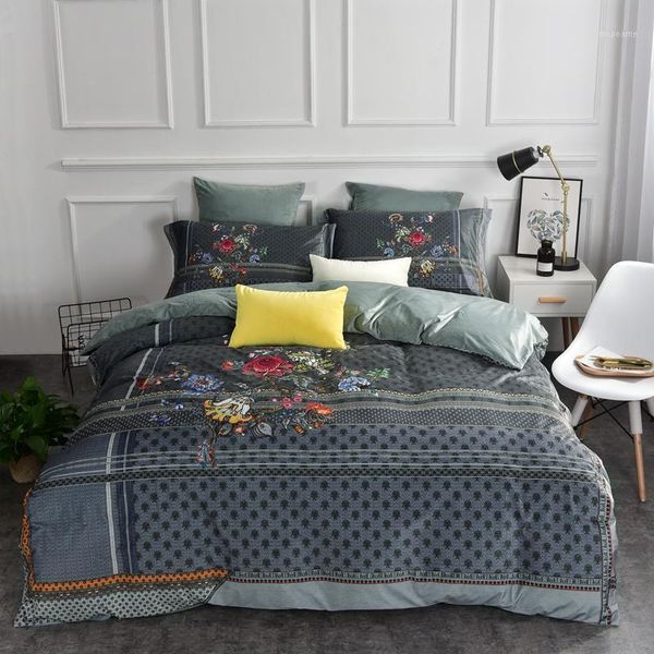 flannel fashion classics bedding set winter warm fleece soft duvet cover bed sheet pillowcases king size 4pcs1
flannel fashion classics bedding set winter warm fleece soft duvet cover bed sheet pillowcases king size 4pcs1