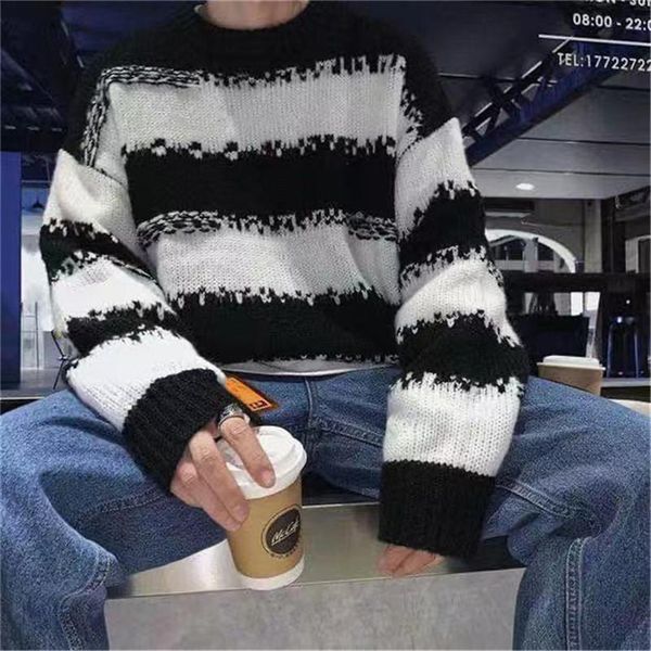 harajuku 19ss мужская мужская хип-хоп свитер полосатый повседневный свободный вязаный пуловер осенью и зимой вязаный свитер мужчины и женщин, White;black 
harajuku 19ss мужская мужская хип-хоп свитер полосатый повседневный свободный вязаный пуловер осенью и зимой вязаный свитер мужчины и женщин, White;black