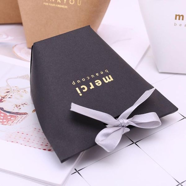 paperboard 5pcs thank you paper candy chocolate cake box gift bag wedding favor party decor1
paperboard 5pcs thank you paper candy chocolate cake box gift bag wedding favor party decor1