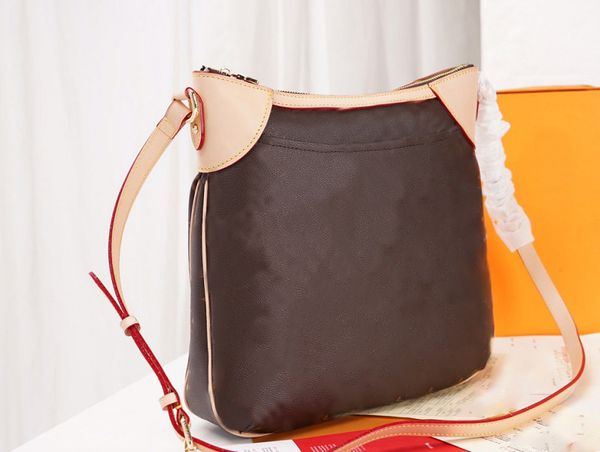 of-the-line totes adies handbag leather one-shouldered official size 31-33-5 6541324
of-the-line totes adies handbag leather one-shouldered official size 31-33-5 6541324