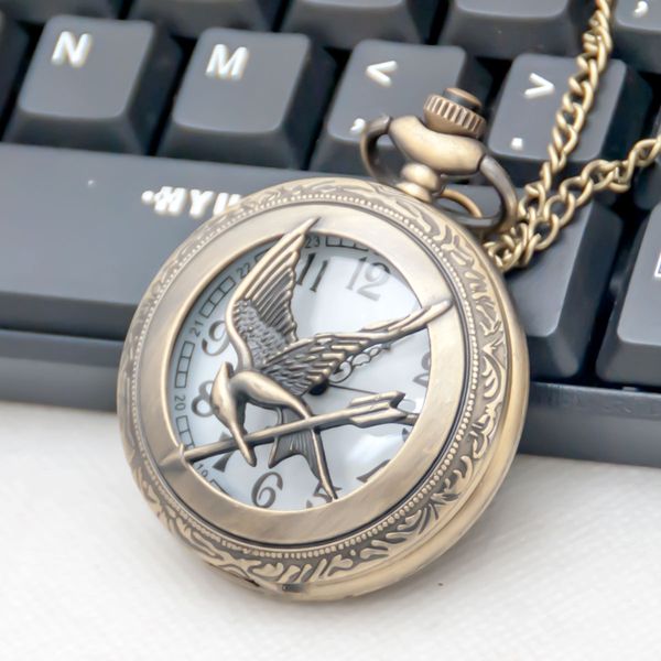 new large gold roman pocket watch quartz movement 47mm necklace vintage jewelry korean version sweater chain fashion watch hanging watch, Slivery;golden
new large gold roman pocket watch quartz movement 47mm necklace vintage jewelry korean version sweater chain fashion watch hanging watch, Slivery;golden