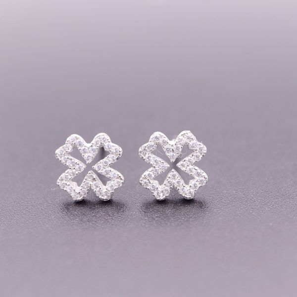 hengsheng s925 silver cross-border one product dropshipping clover cross iron cross simple zircon stud earrings for women, Golden
hengsheng s925 silver cross-border one product dropshipping clover cross iron cross simple zircon stud earrings for women, Golden