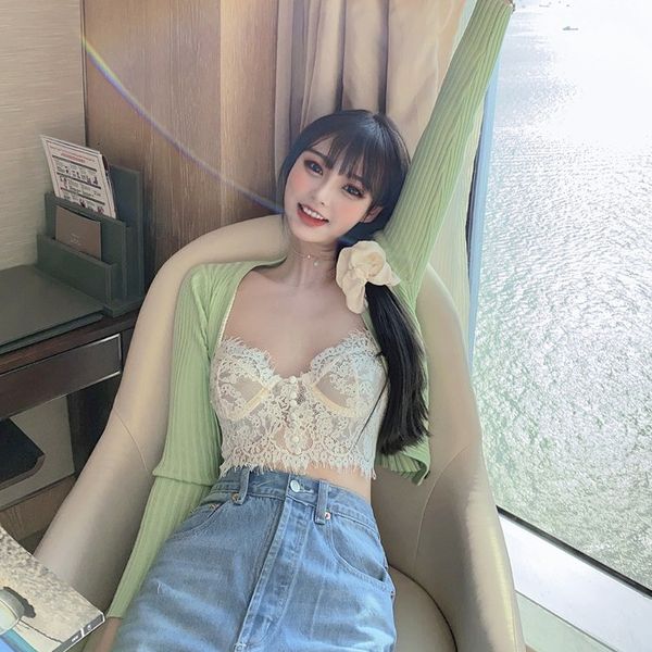 spring and summer 2020 new white lace suspender + knitted sunscreen cardigan coat 2-piece fashion suit for women
spring and summer 2020 new white lace suspender + knitted sunscreen cardigan coat 2-piece fashion suit for women