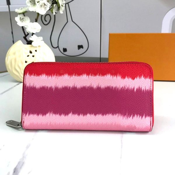 2020 new fashion clutch bag famous brand wallet designer purse card bag luxury zipper wallet female wallet genuine leather purse tie-dye, Red;black
2020 new fashion clutch bag famous brand wallet designer purse card bag luxury zipper wallet female wallet genuine leather purse tie-dye, Red;black