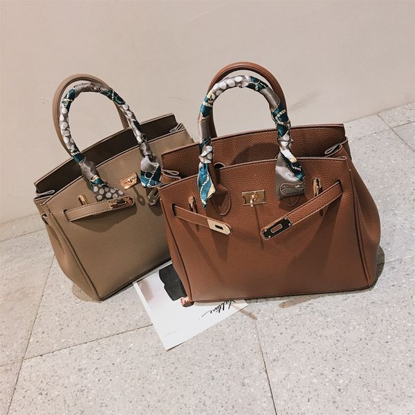 new arrival women designer handbags purses crossbody bags messenger shoulder chain bags tote clucth bags leather purse
new arrival women designer handbags purses crossbody bags messenger shoulder chain bags tote clucth bags leather purse