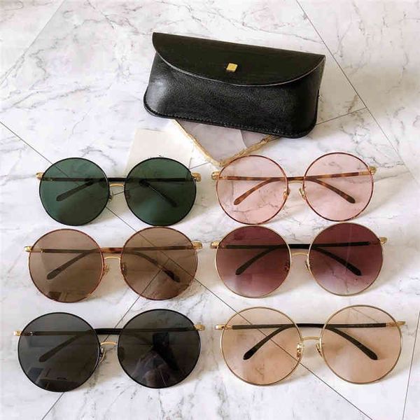 2022 factory wholesale round sunglasses star same fashion street concave, White;black
2022 factory wholesale round sunglasses star same fashion street concave, White;black