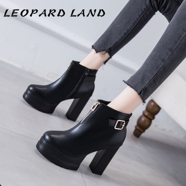 leopard land autumn and winter high-heeled shoes women's boots 10cm booties thin platform waterproof platform boots -5376-1, Black
leopard land autumn and winter high-heeled shoes women's boots 10cm booties thin platform waterproof platform boots -5376-1, Black