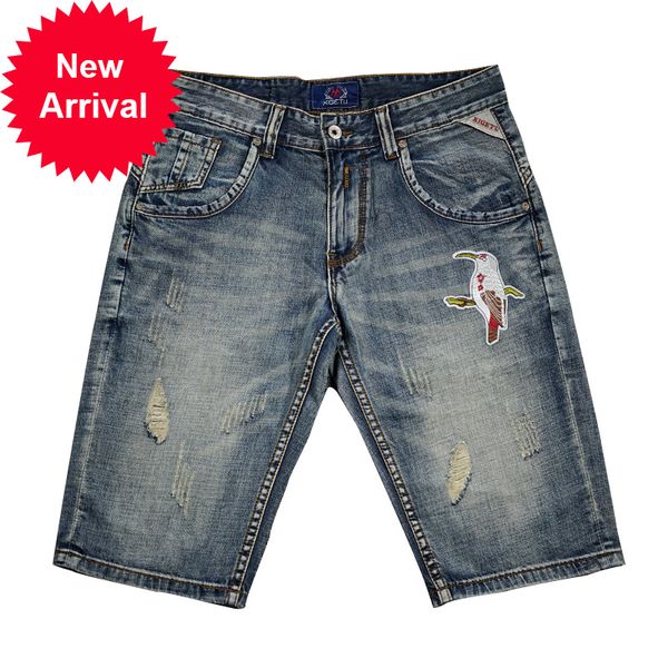 2021 new summer male-style jeans embroidered bird-colored clothes denim short stripe male shorts dvbg, Blue
2021 new summer male-style jeans embroidered bird-colored clothes denim short stripe male shorts dvbg, Blue