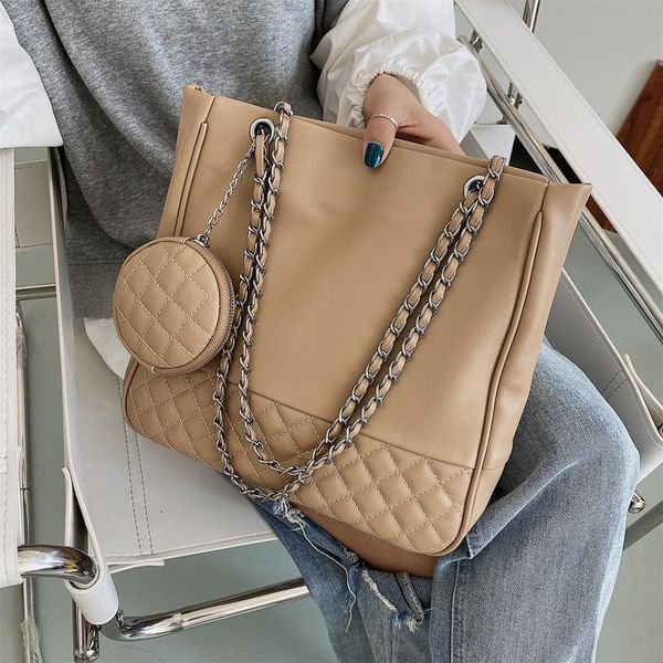 fantasy 2020 new simple high capacity messenger shoulder bags for women trendy composite bag 3 color good quality square handbag
fantasy 2020 new simple high capacity messenger shoulder bags for women trendy composite bag 3 color good quality square handbag