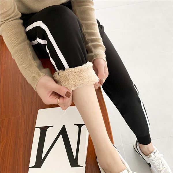 mooirue winter harem pants woman plush wool liner warm streetwear striped casual thickening trousers plus size women bottom1, Black;white
mooirue winter harem pants woman plush wool liner warm streetwear striped casual thickening trousers plus size women bottom1, Black;white