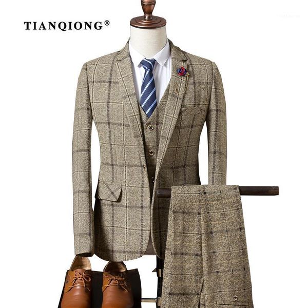 tian qiong mens wedding suit 2017 autumn slim fit man business suit fashion printed 3 piece groomsmen suits tuxedo jacket tqz0651, White;black 
tian qiong mens wedding suit 2017 autumn slim fit man business suit fashion printed 3 piece groomsmen suits tuxedo jacket tqz0651, White;black