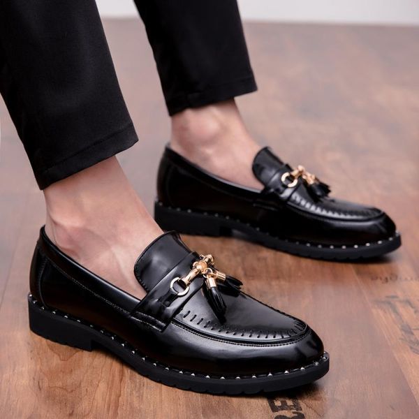 fashion soft moccasins men loafers shoes tassel moccasins leather club shoes men flats gommino driving party, Black
fashion soft moccasins men loafers shoes tassel moccasins leather club shoes men flats gommino driving party, Black