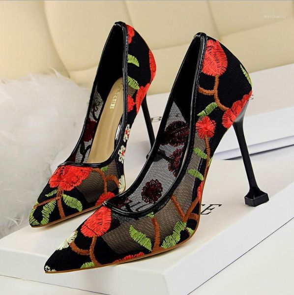 super fashion women shoes lace shoes flower lace women hollow high heels1, Black
super fashion women shoes lace shoes flower lace women hollow high heels1, Black