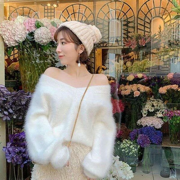 women 2021 autumn winter new mink cashmere sweater female loose v-neck ladies fashion warm knitted pullover d6451, White;black
women 2021 autumn winter new mink cashmere sweater female loose v-neck ladies fashion warm knitted pullover d6451, White;black