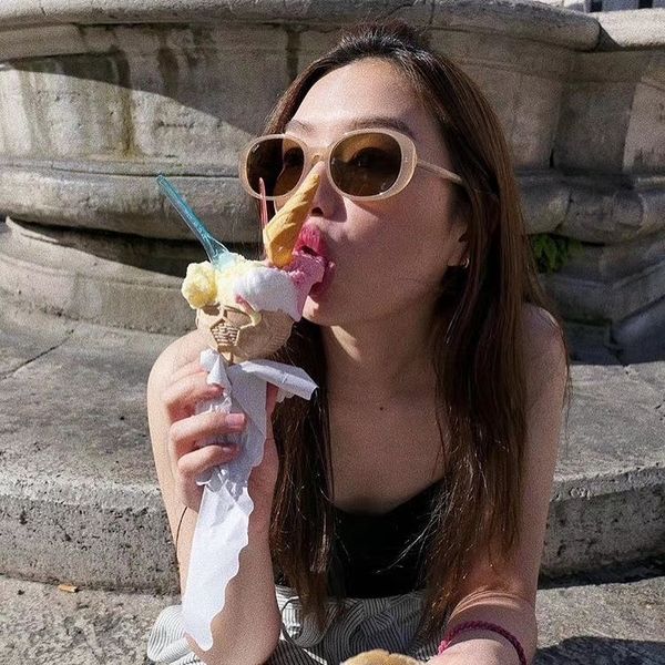 lwomen's korean fashion milk oval tea street ssunglasses white wind travel boudoir glasses m, White;black
lwomen's korean fashion milk oval tea street ssunglasses white wind travel boudoir glasses m, White;black