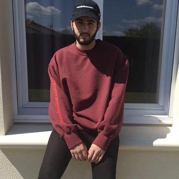 mens stylist sweatshirt european fashion style brand high street same letter solid shoulder sweater crew neck pullover for men women, Black
mens stylist sweatshirt european fashion style brand high street same letter solid shoulder sweater crew neck pullover for men women, Black