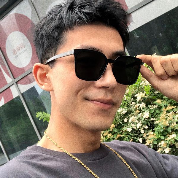 blkorean 2020 new version men's fashionable driving with classic box anti ultraviolet sunglasses for women m l, White;black
blkorean 2020 new version men's fashionable driving with classic box anti ultraviolet sunglasses for women m l, White;black