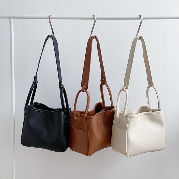 2020 new solid color small women handbag korean style designer ladies bucket bag pu leather female shoulder bag sets whole sale
2020 new solid color small women handbag korean style designer ladies bucket bag pu leather female shoulder bag sets whole sale