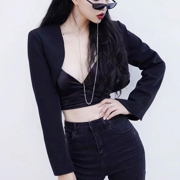 women long sleeve extreme cropped blazer open front arc hem crop blazer1, White;black
women long sleeve extreme cropped blazer open front arc hem crop blazer1, White;black