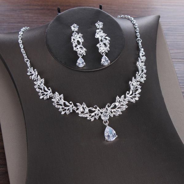 bridal jewelry korean suit wedding necklace earrings crown three headdress two sets zircon dress, Silver
bridal jewelry korean suit wedding necklace earrings crown three headdress two sets zircon dress, Silver