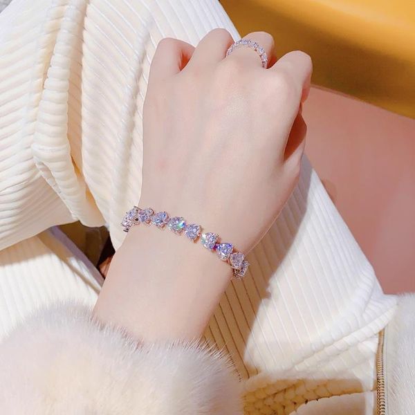 new luxury heart zircon bracelet trend charm high grade jewelry for women wedding party anniversary gift s925 silvery hand chain, Golden;silver
new luxury heart zircon bracelet trend charm high grade jewelry for women wedding party anniversary gift s925 silvery hand chain, Golden;silver
