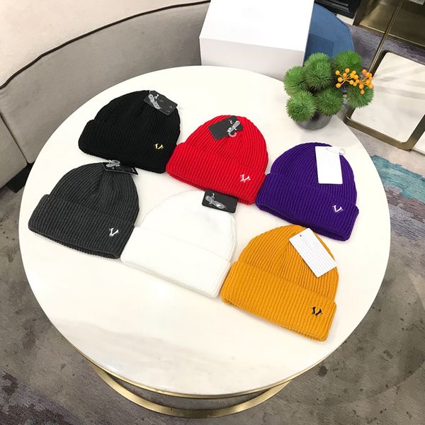 designer hat autumn winter new classic letter side small logo knitted hat 6 colors wholesale price, Blue;gray
designer hat autumn winter new classic letter side small logo knitted hat 6 colors wholesale price, Blue;gray