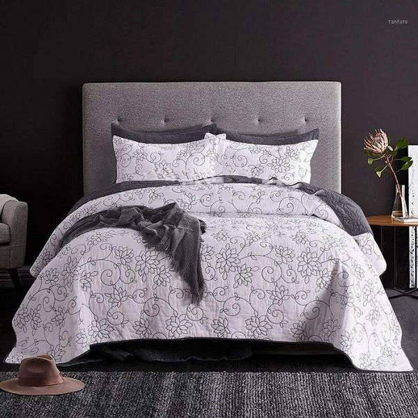 solid embroidered bedspread quilt set 3pcs/5pcs ab-side cotton coverlets white quilts bed cover king queen size quilted bedding1
solid embroidered bedspread quilt set 3pcs/5pcs ab-side cotton coverlets white quilts bed cover king queen size quilted bedding1