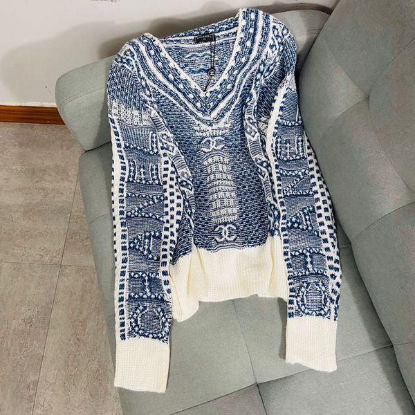 luxury designer ladies sweater fashion ladies sweater pullover long sleeve three-dimensional embossed contrast jacquard sweater, White;black
luxury designer ladies sweater fashion ladies sweater pullover long sleeve three-dimensional embossed contrast jacquard sweater, White;black
