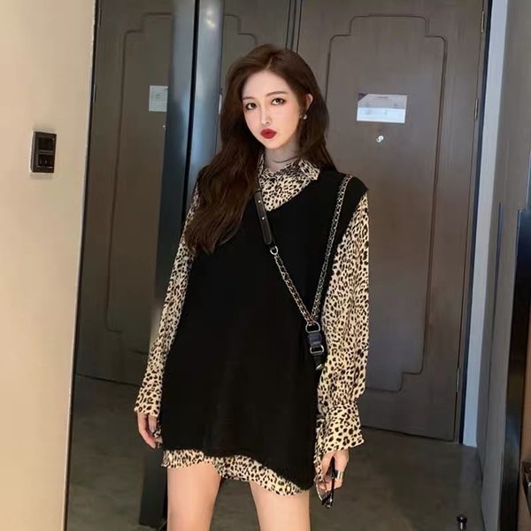 2020 нового корейского мода leopard жилет shirtshirt shirtprint рубашка жилет богиня два частей костюма осенью и зимой kvgqs, Gray
2020 нового корейского мода leopard жилет shirtshirt shirtprint рубашка жилет богиня два частей костюма осенью и зимой kvgqs, Gray