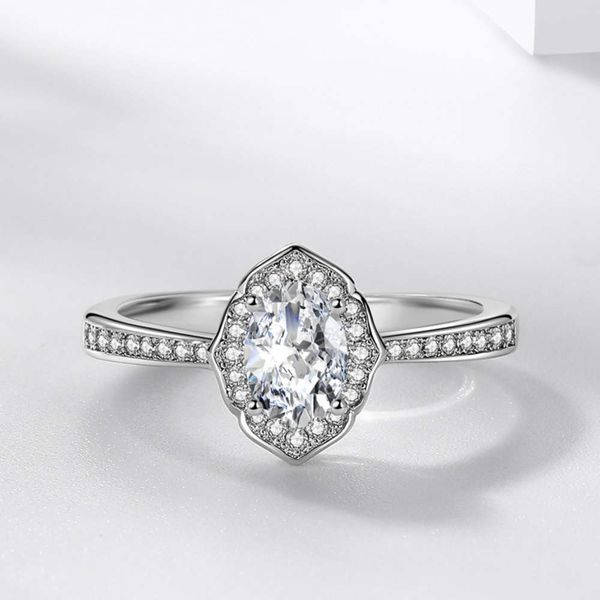 Luxurys Designers Fashion Jz453 white copper high quality oval stone simulation ring women's LingMi wave Weimi diamond ring, Silver
Luxurys Designers Fashion Jz453 white copper high quality oval stone simulation ring women's LingMi wave Weimi diamond ring, Silver