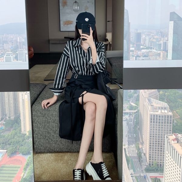 two piece autumn 2020 women's black shirt and white striped hong kong style lazy long sleeve shirt high waist split skirt pmxlf, Gray
two piece autumn 2020 women's black shirt and white striped hong kong style lazy long sleeve shirt high waist split skirt pmxlf, Gray
